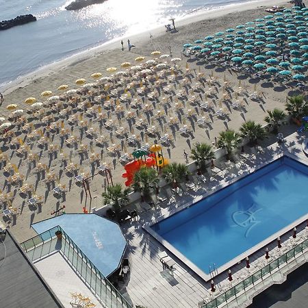 Club Esse Mediterraneo Montesilvano Marina Dış mekan fotoğraf