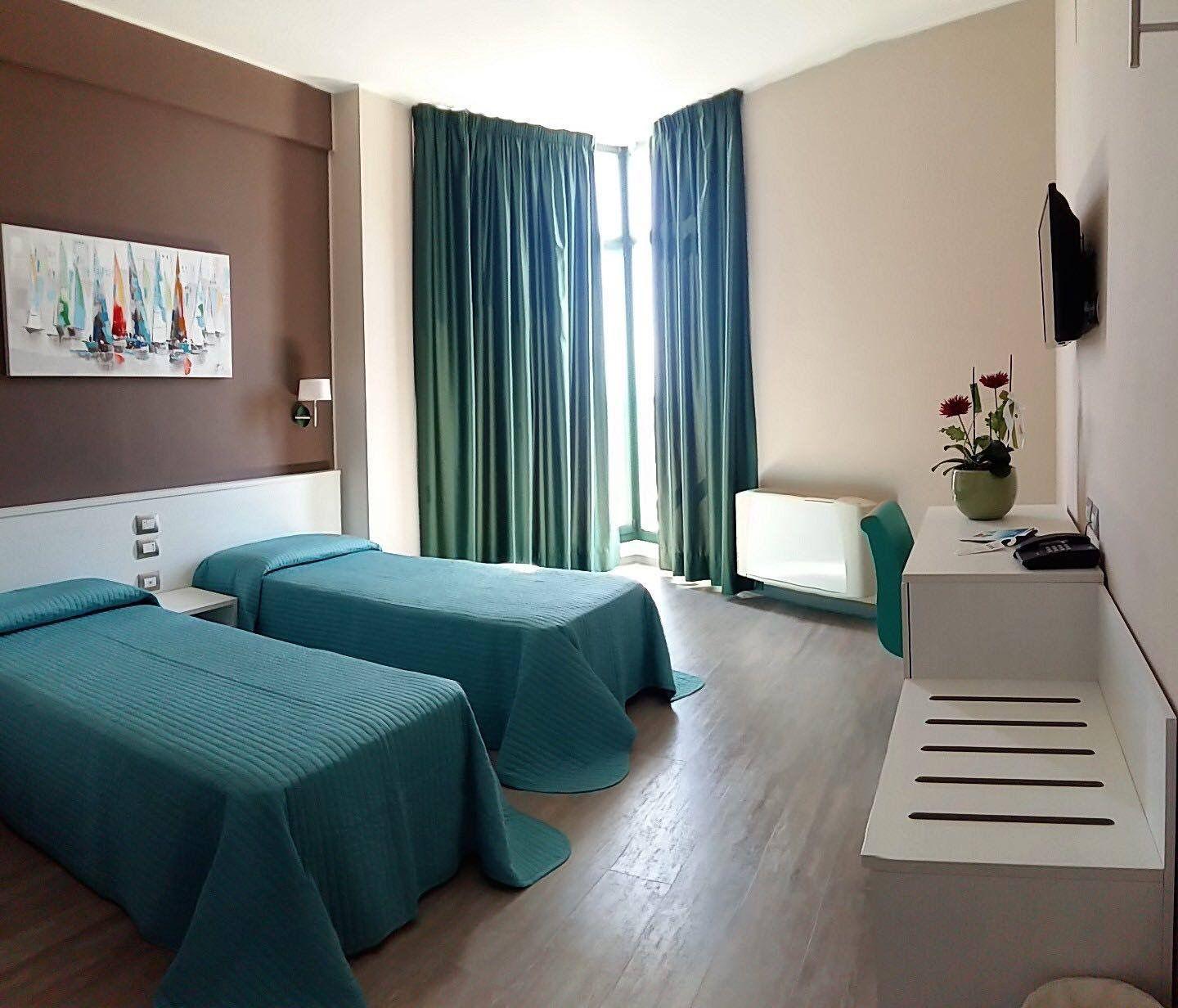 Club Esse Mediterraneo Montesilvano Marina Dış mekan fotoğraf