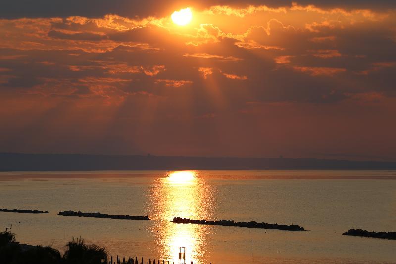 Club Esse Mediterraneo Montesilvano Marina Dış mekan fotoğraf